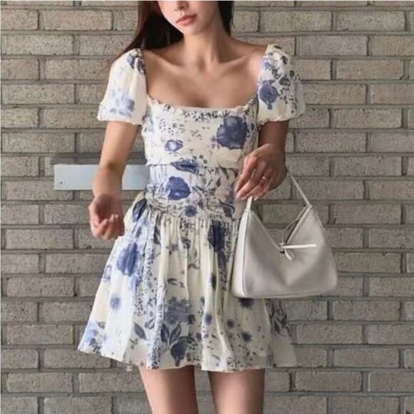 Reformation Davonne Dress 8 - Picture 6 of 8